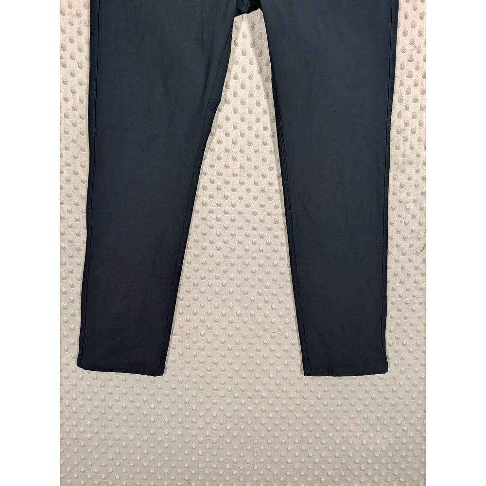 Vuori Meta Pants Men's 32x29 Navy Blue Performance Stretch V430-S (Short) Chino - Picture 5 of 13